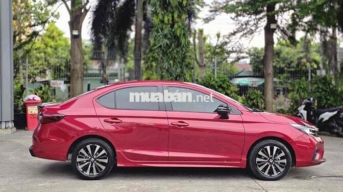 Honda City 2024 RS 1.5 AT - 2000 km