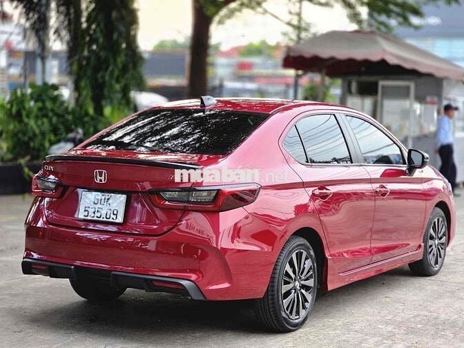 Honda City 2024 RS 1.5 AT - 2000 km