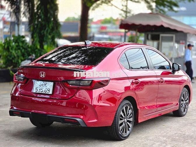Honda City 2024 RS 1.5 AT - 2000 km