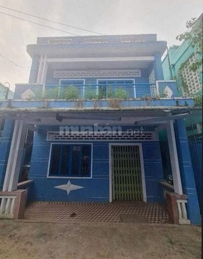 Nợ ngân hàng nên bán gấp căn nhà 192m2 ở củ chi giá 720 triệu.