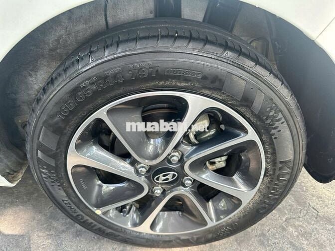 Hyundai Grand i10 2020 Grand 1.2 AT - 23000 km