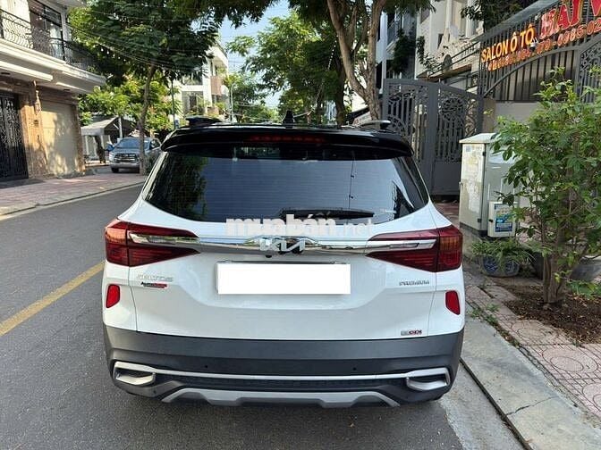Kia Seltos 2023 Premium 1.4 AT - 29999 km