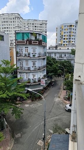 Nhà khu cao cấp, phù hợp kinh doanh và ở, 