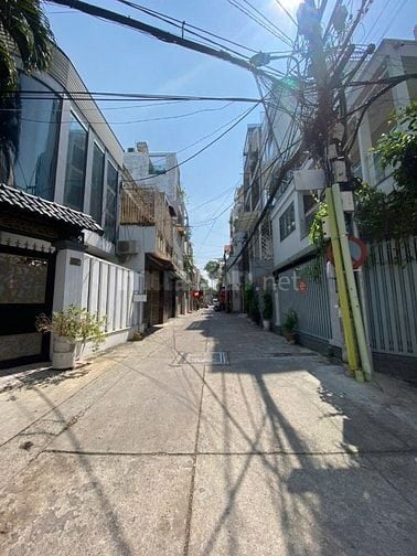  Bán gấp nhà 257/5 Lý Thường Kiệt, hẻm 7m cách mặt tiền 10m hẻm thông.
