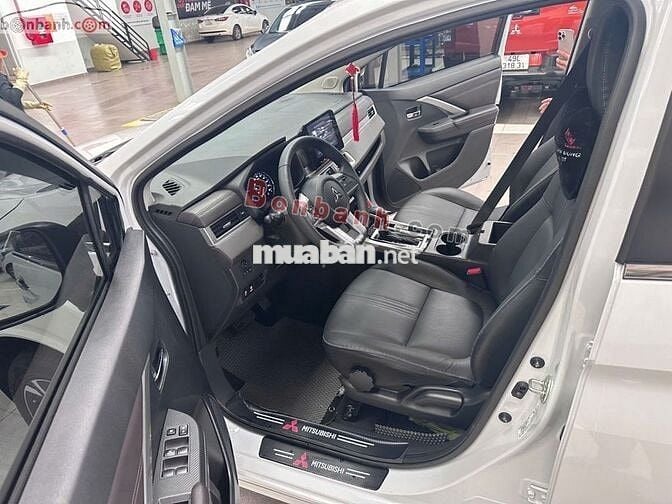Mitsubishi Xpander Premium 2023 – Xe đẹp như mới
