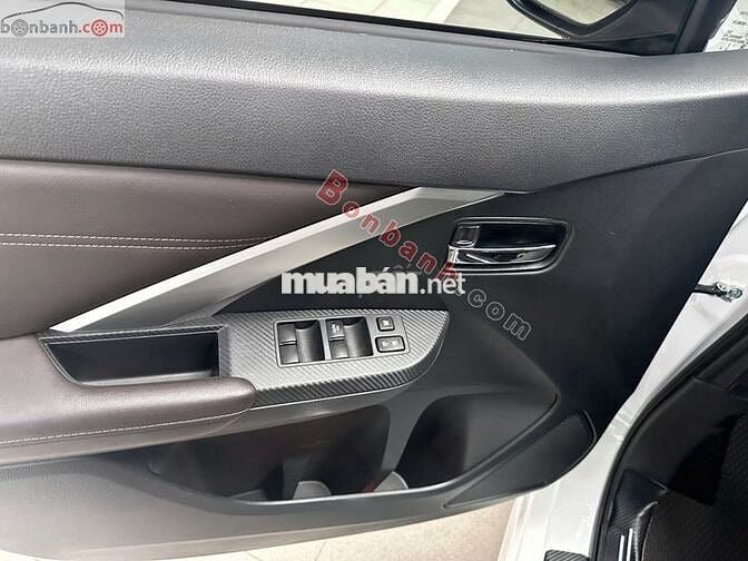 Mitsubishi Xpander Premium 2023 – Xe đẹp như mới
