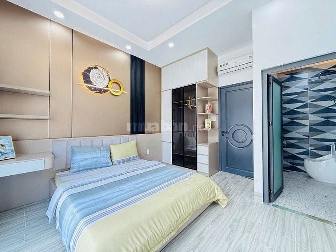 Chủ Nhà Cần Tiền Cho Con Du Học. Bán nhà Phạm Văn Hai dt 58m2 / 2t440