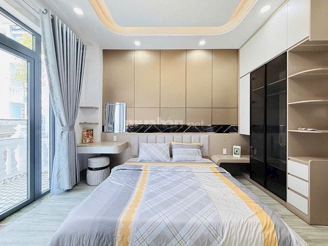 Chủ Nhà Cần Tiền Cho Con Du Học. Bán nhà Phạm Văn Hai dt 58m2 / 2t440