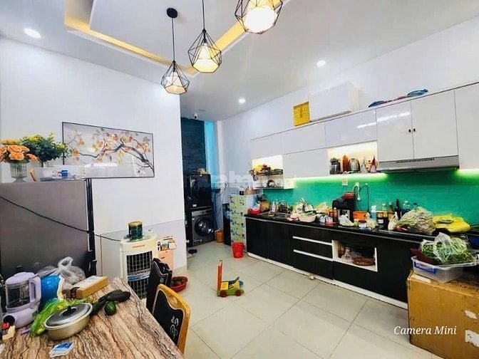 GIÁP QUẬN 1 BÁN CĂN HAI BÀ TRƯNG QUẬN 3 GIÁ 4TỶ2 NHANH TAY GIỮ LẠI 