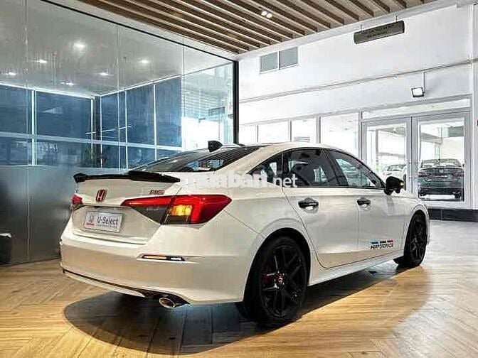 Honda Civic 2023 RS 1.5 AT - 17000 km
