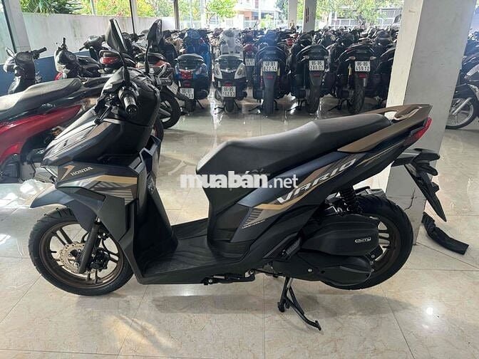 vario 2025 odo:400km