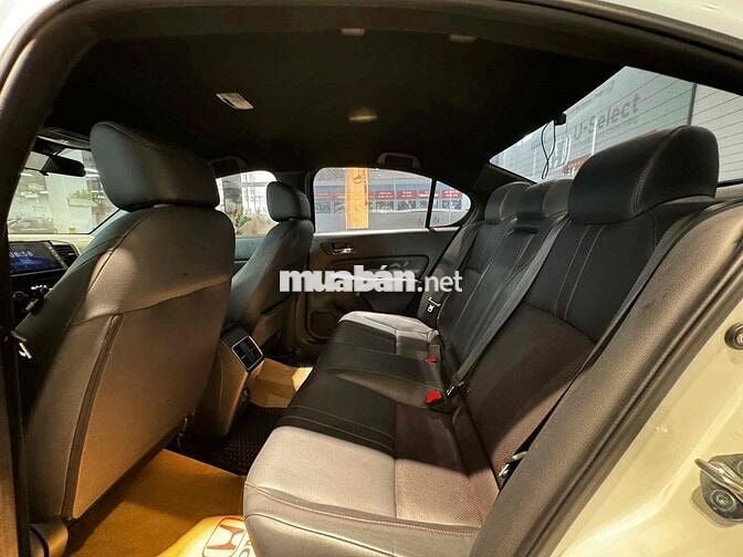 Honda City 2023 RS 1.5 AT - 21000 km