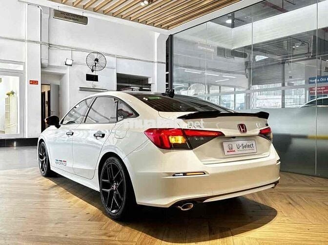 Honda Civic 2023 RS 1.5 AT - 17000 km