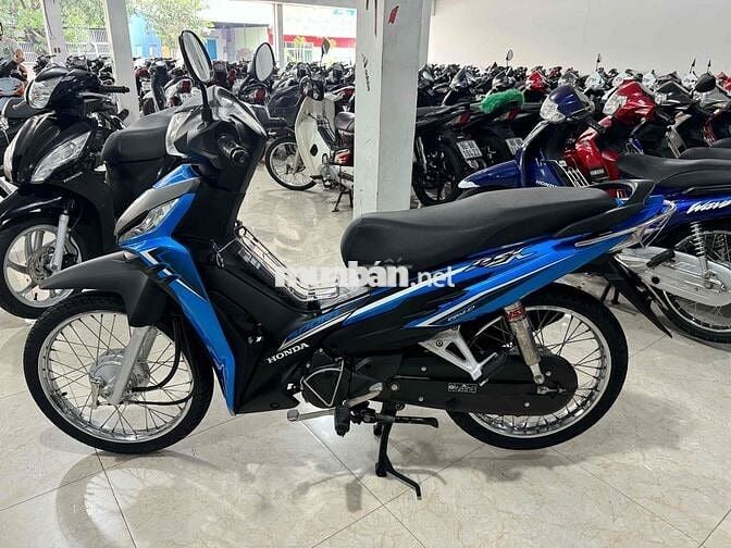 wave rsx 2022 odo:5000km