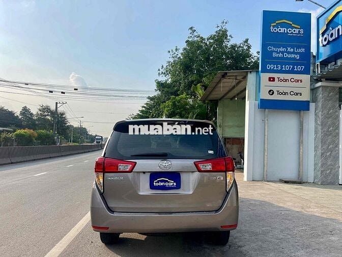 Innova 2022 2.0E odo 54 ngàn km