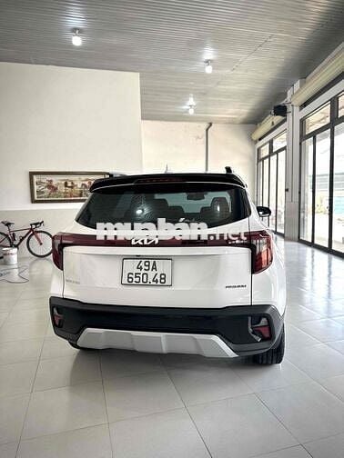 Kia Seltos 2024 1.5 Premium - 4800 km