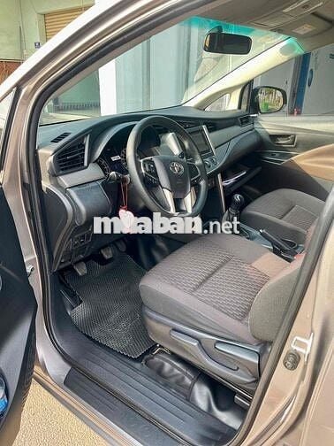 Innova 2022 2.0E odo 54 ngàn km