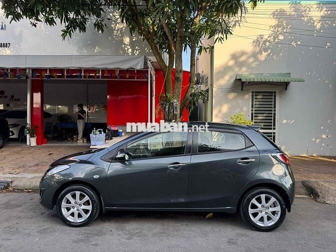 Mazda 2 2012 1.5 AT - 80000 km