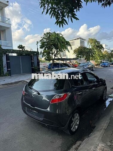 Mazda 2 2012 1.5 AT - 80000 km