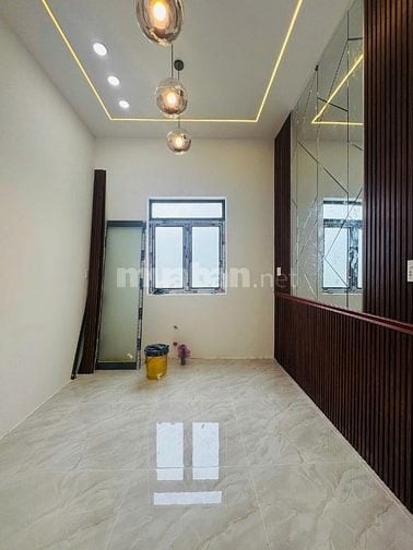 BÁN NHÀ MỚI DỌN VÀO Ở NGAY SHR 