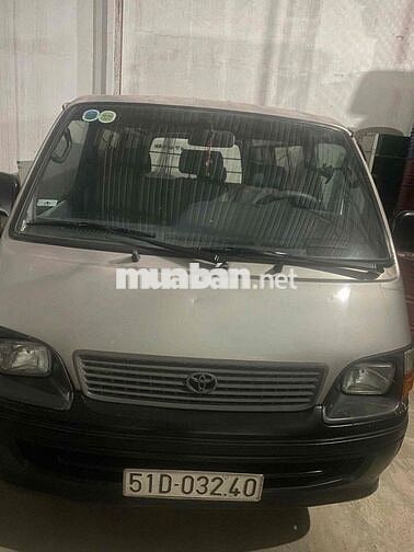 Toyota Hiace 2005 Van 6 ghế
