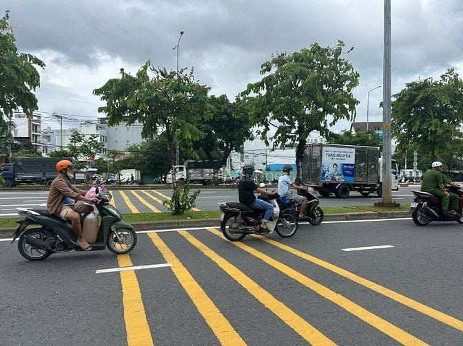 Cần tìm đối tác cùng thuê đất: 1400m2, giá tốt tại Võ Văn Kiệt, P16, Q