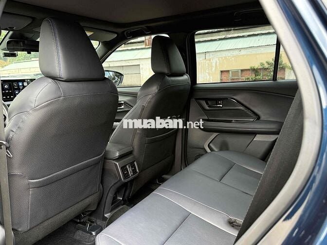 Toyota Yaris Cross 2023 Hybrid - Xăng lai Điện Đẹp