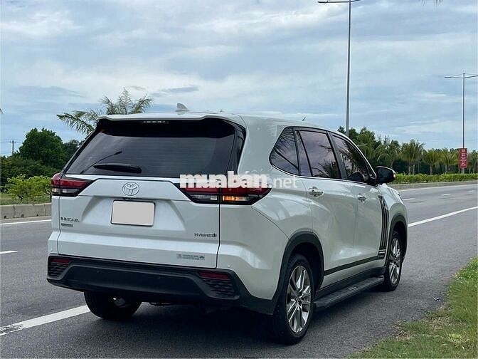 Toyota Innova Cross Hybrid 2024  lướt,còn Bảo hành