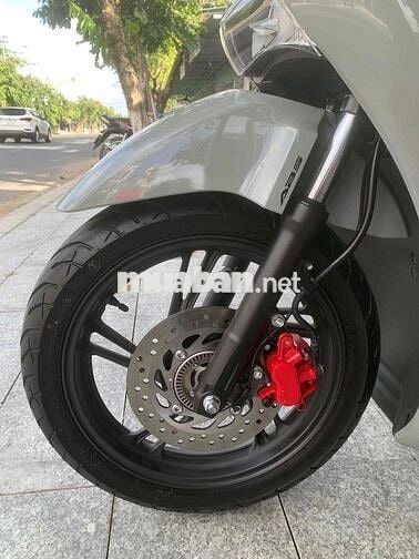SH 160i abs