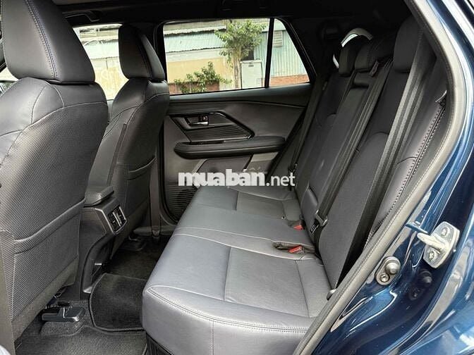 Toyota Yaris Cross 2023 Hybrid - Xăng lai Điện Đẹp