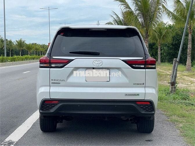 Toyota Innova Cross Hybrid 2024  lướt,còn Bảo hành