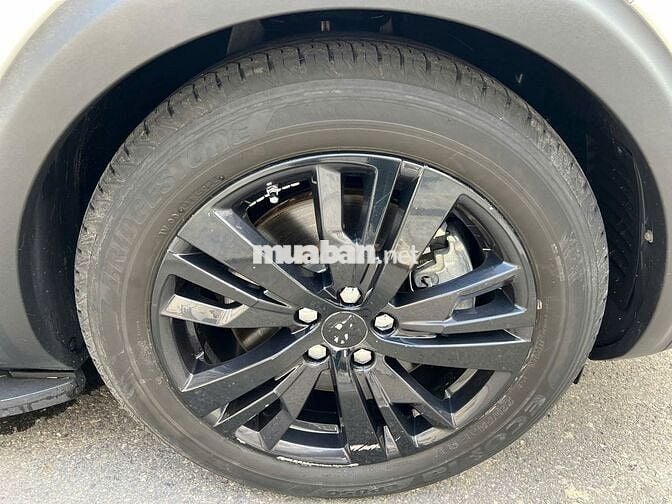 Peugeot 5008 2021 Allure trắng, full LS, có vay NH