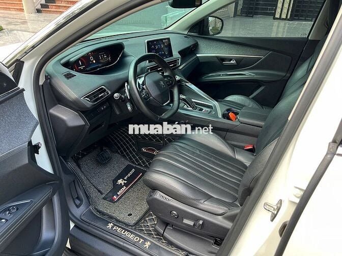Peugeot 5008 2021 Allure trắng, full LS, có vay NH