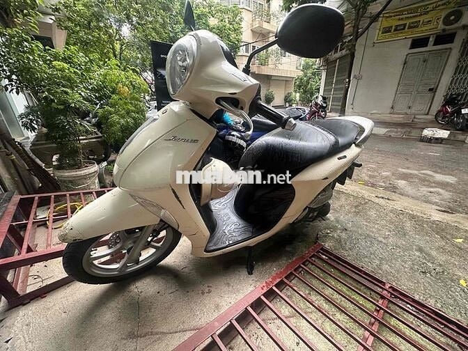 Bán xe như hình nhà nhiều xe không đi đến