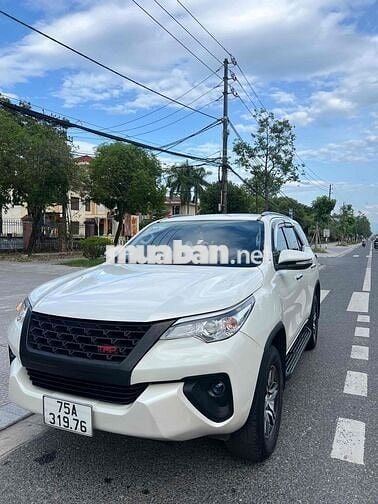 Toyota Fortuner 2017 2.4G 4x2 MT - 150000 km