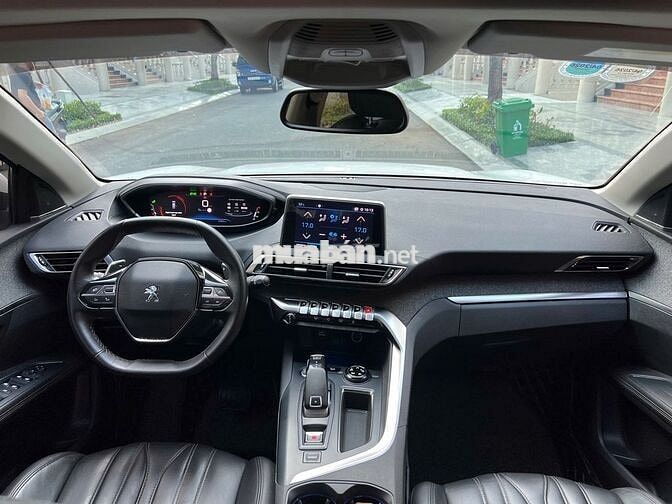 Peugeot 5008 2021 Allure trắng, full LS, có vay NH