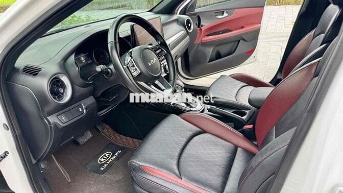 Kia K3 2022 1.6 pre chạy 6v km zin toàn bộ từ lốp