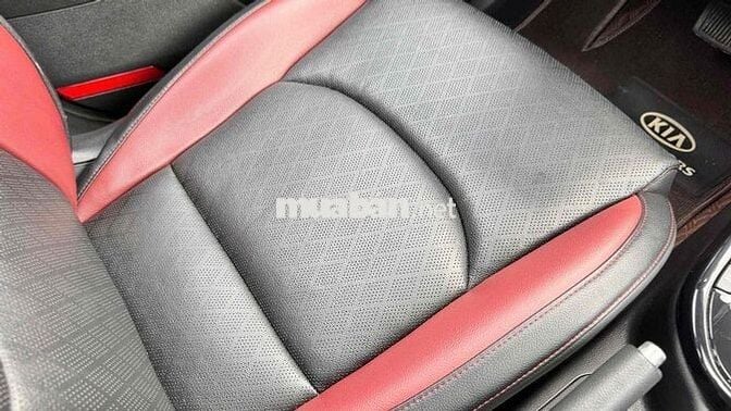 Kia K3 2022 1.6 pre chạy 6v km zin toàn bộ từ lốp