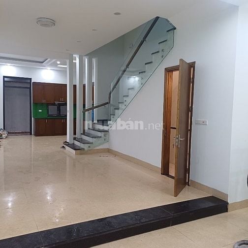 Chính chủ cho thuê liến kề làng Việt Kiều Châu Âu dt95m2 x 3,5 tầng
