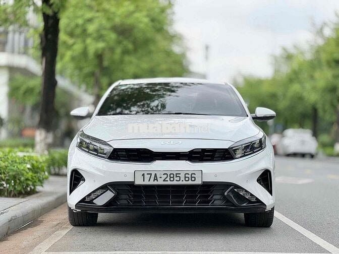 Kia K3 2022 1.6 pre chạy 6v km zin toàn bộ từ lốp