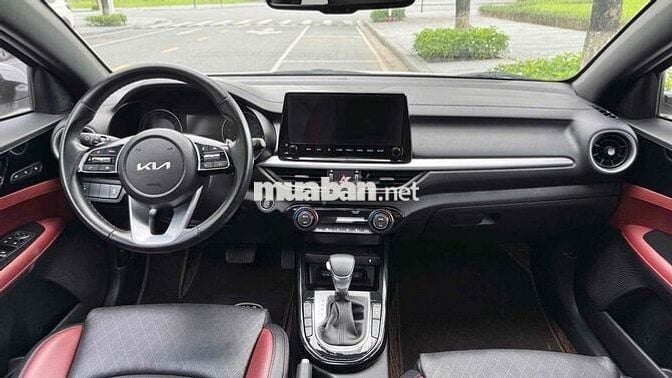 Kia K3 2022 1.6 pre chạy 6v km zin toàn bộ từ lốp
