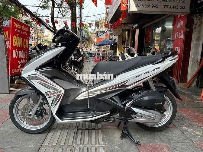 Air Blade 2014 trắng