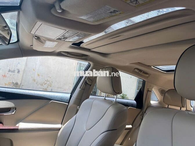 Venza 2.7 AT bản full cực kỳ đẹp.