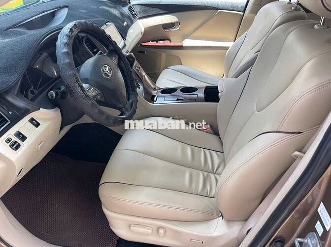 Venza 2.7 AT bản full cực kỳ đẹp.