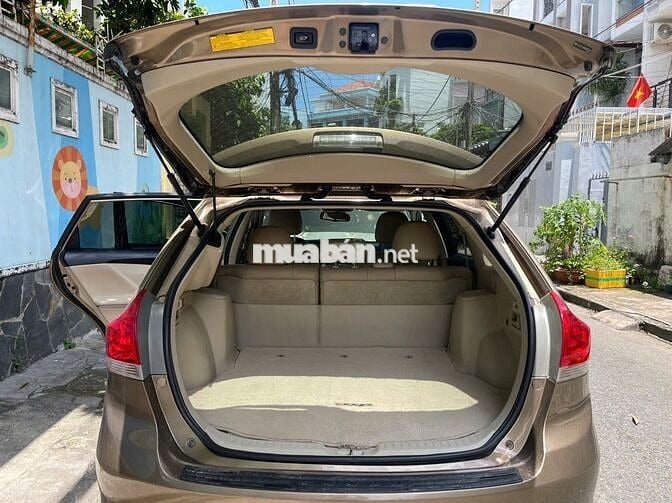 Venza 2.7 AT bản full cực kỳ đẹp.