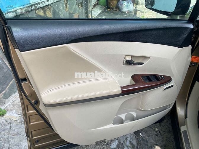 Venza 2.7 AT bản full cực kỳ đẹp.