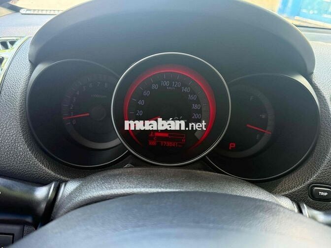 Kia Forte 2010 1.6 AT - 173000 km