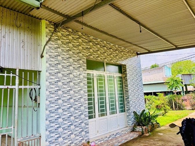 NHÀ VƯỜN GẦN DẦU GIÂY, TP. LONG KHÁNH, NGAY MẶT TIỀN ĐƯỜNG 770B