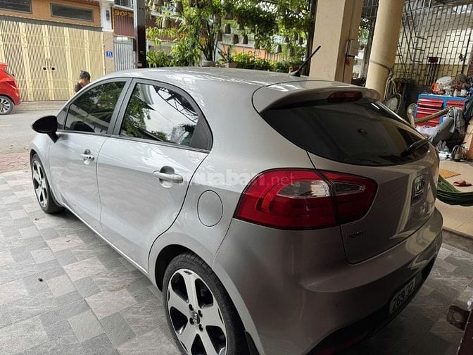 Kia Rio 2011 1.6 AT - 98000 km