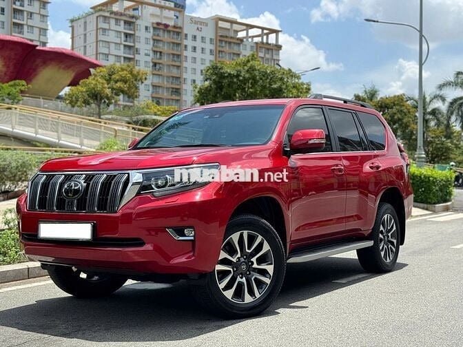 Toyota Prado 2023 VX 2.7L - 22000 km, một chủ.